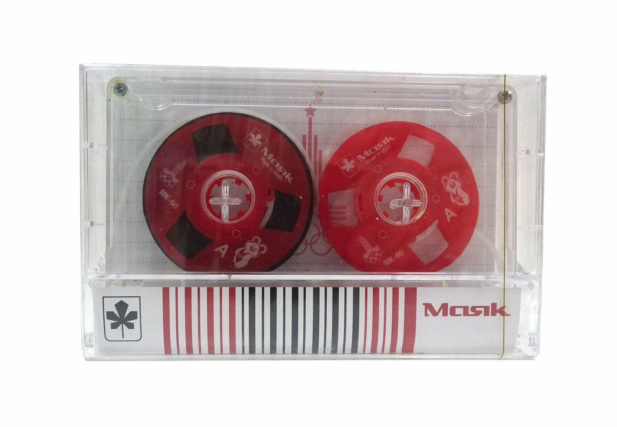 Аудиокассета с боббинками "Маяк" запечатанная новая красного цвета