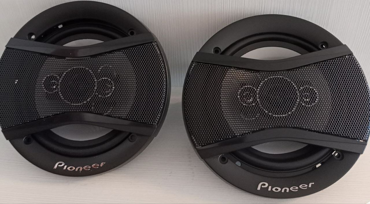 Автомобильные динамики Pioneer TS-A1696S - 500Вт,(16см) 6 дюймов, комплект 2 штуки