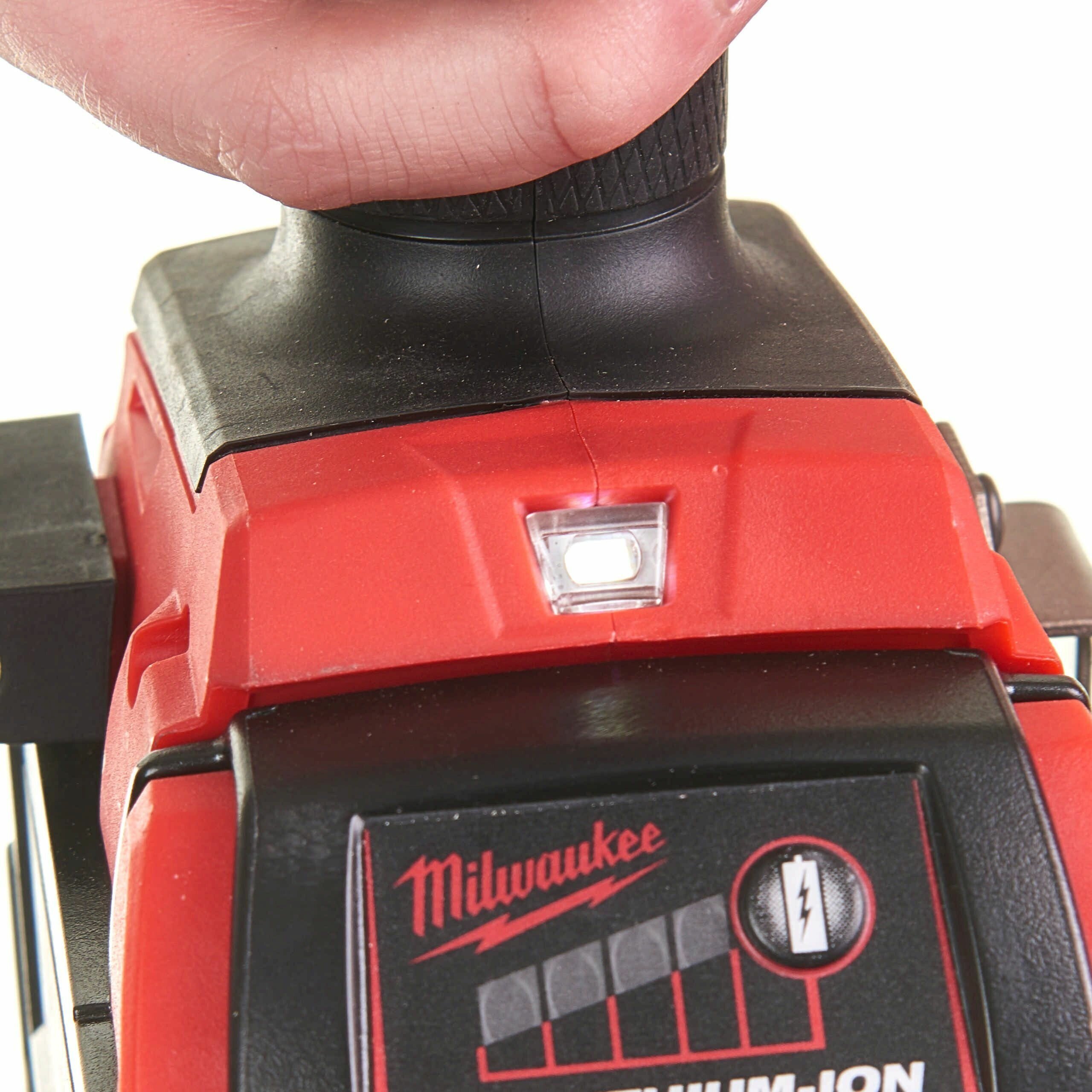 Аккумуляторная ударная дрель-шуруповерт Milwaukee M18 FPD2-0X, 18 В, 135 Нм, 2000 об/мин, 32000 уд/мин, без АКБ и ЗУ, в кейсе, - фото №5