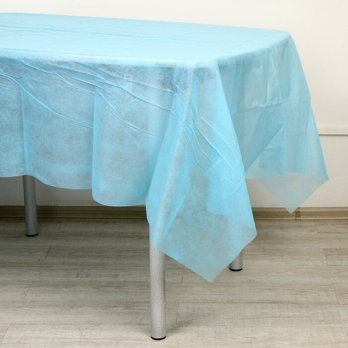 фото Страна Карнавалия Скатерть "Голубая", спанбонд, 140 х 180см
