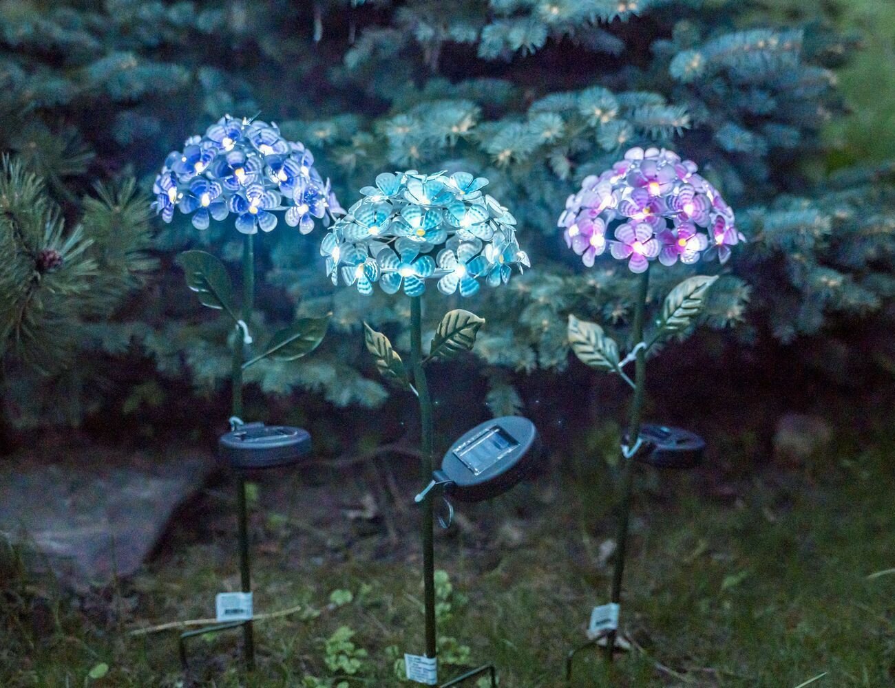 Садовый светильник Solar гортензия на солнечной батарее, розовая, 26 холодных белых микро LED-огней, 54 см, Kaemingk (Lumineo) 895686-розовый