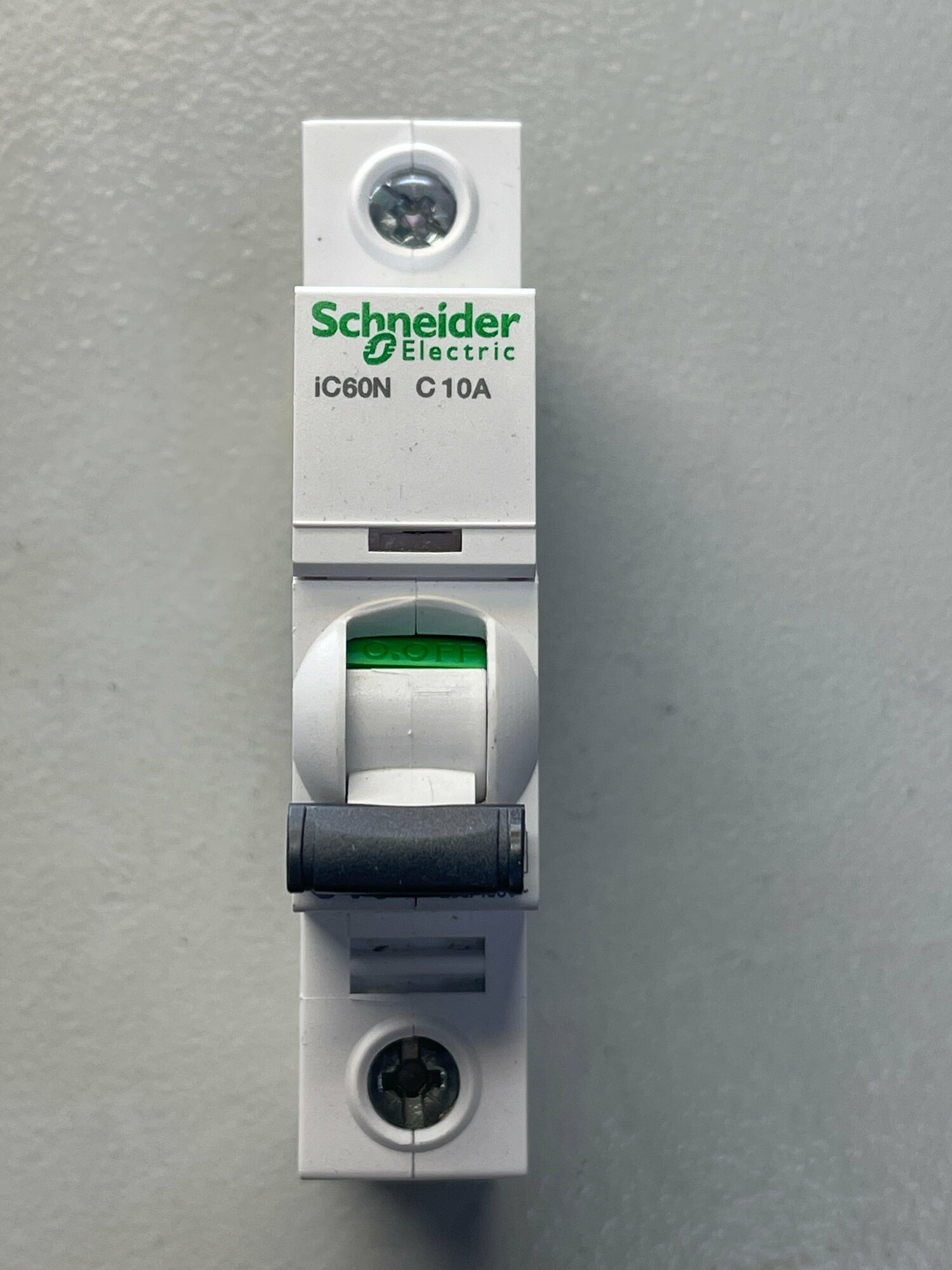 Автоматический выключатель Schneider Electric Acti 9 iC60N (C) 6кА 10 А
