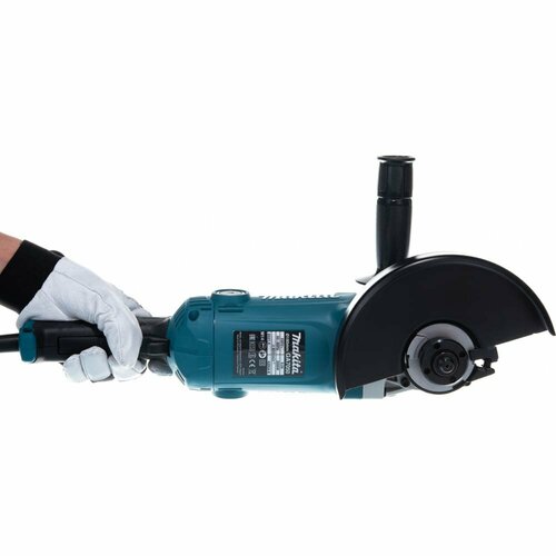 Угловая шлифмашина Makita GA7050 2033300₽