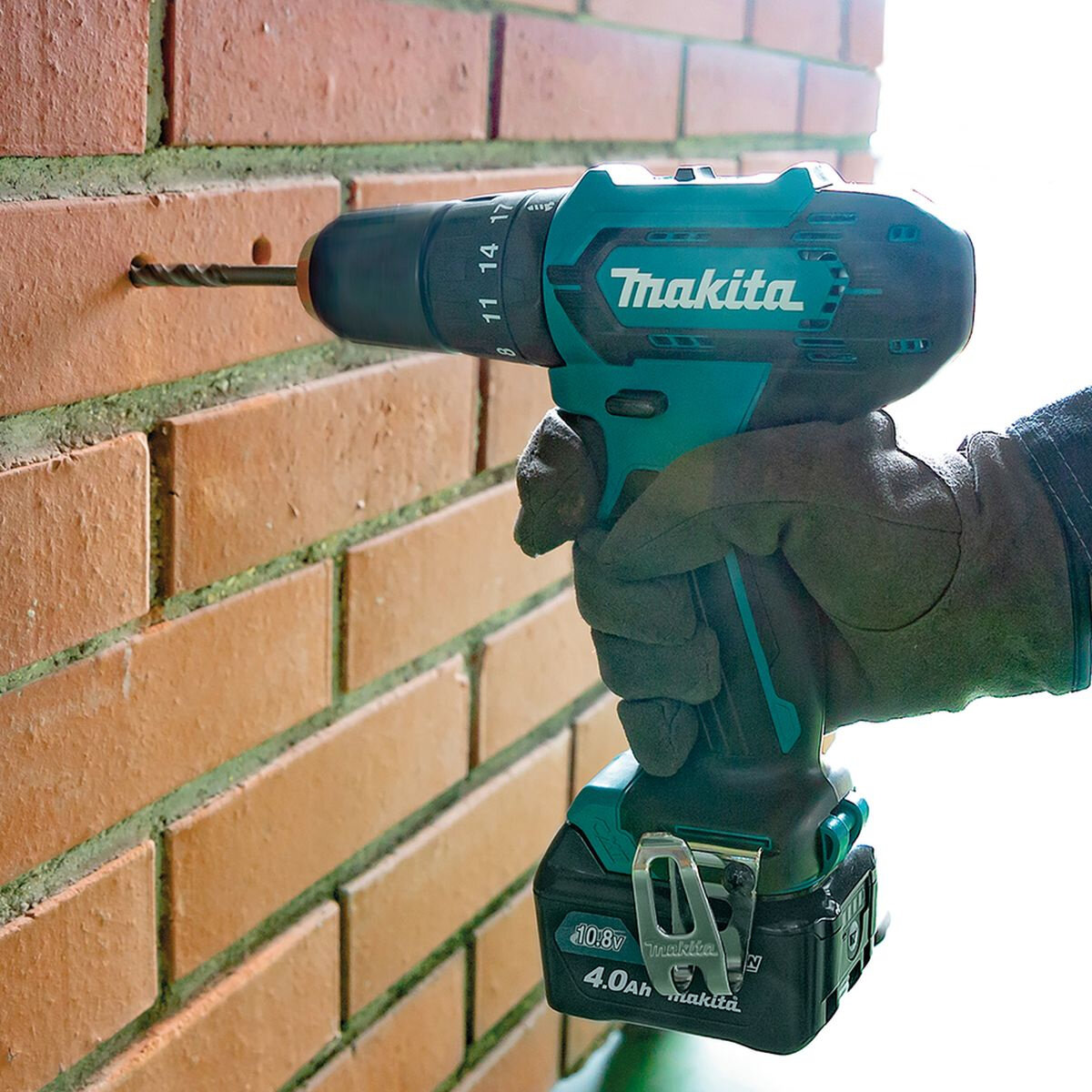 Дрель MAKITA HP333DWME акк 12В,2х4АчLi-ion(слайдер),БЗП-10мм,0-450\\1700об\\м,30\\14Нм,1.1кг,чем,подсв - фото №5