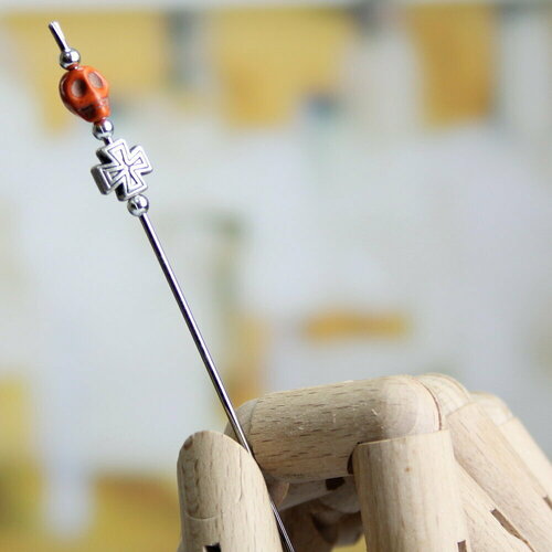 Шпажка ручной работы череп оранжевый 210₽