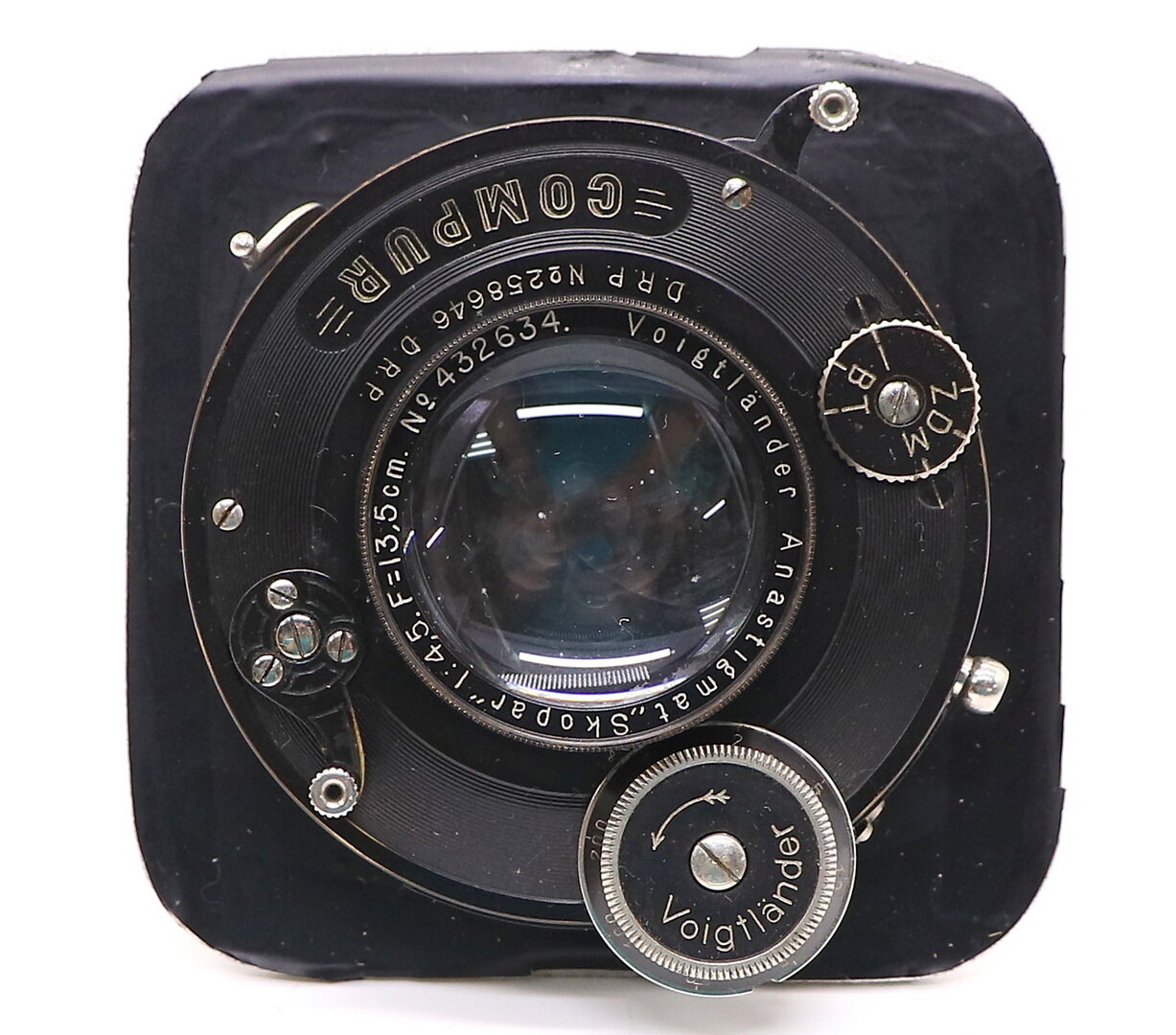 Voigtlander Anastigmat Skopar 4.5/13.5cm Compur