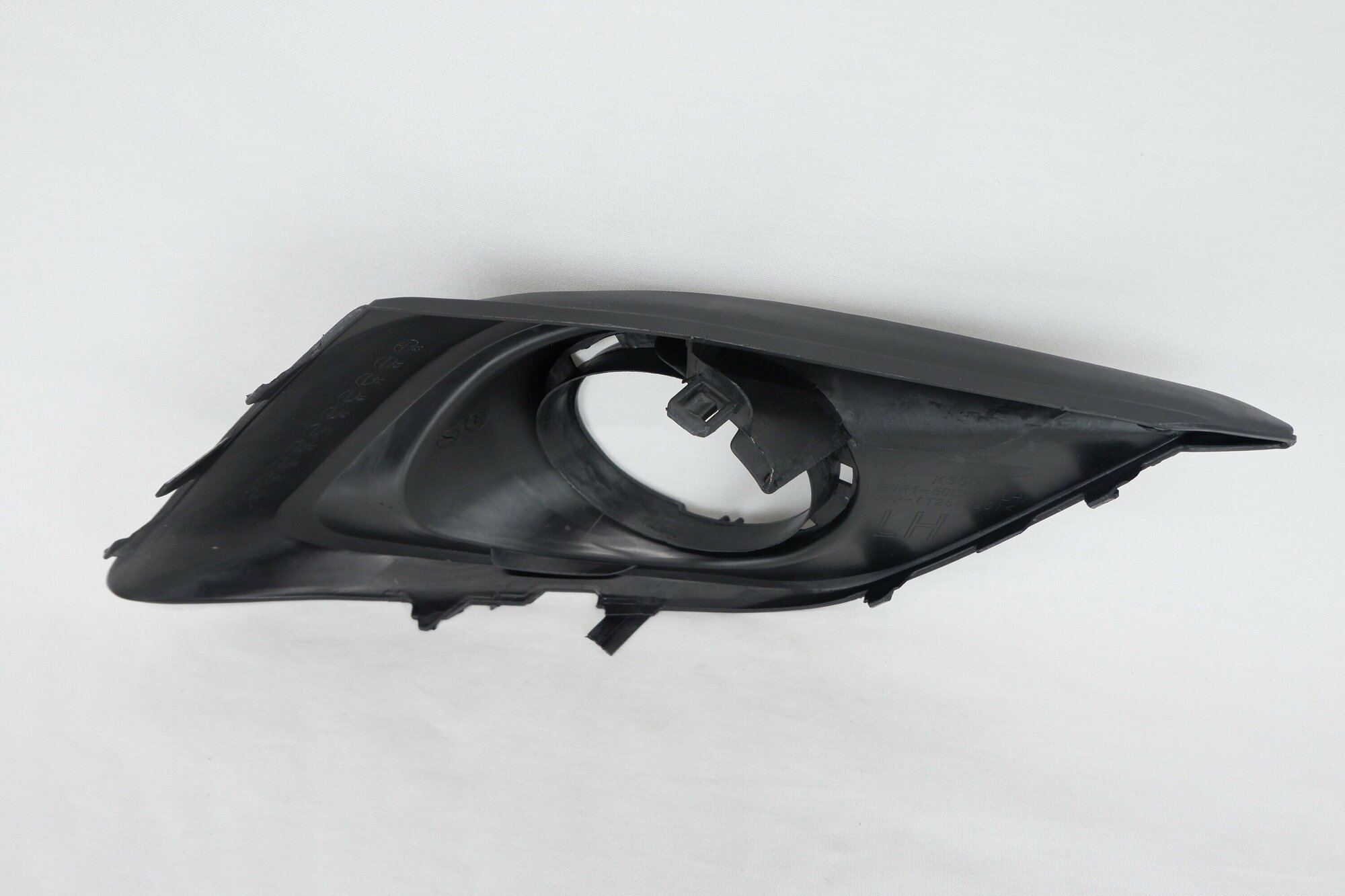 Окантовка противотуманной фары левая Mazda 3 3 BM 2013-2016 BJE150C21A — фото 6