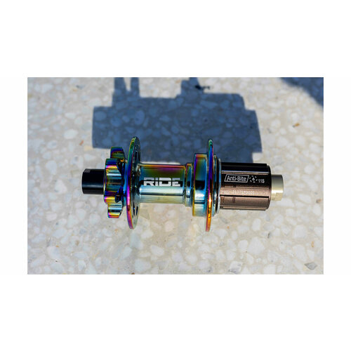 фото Втулка задняя ride enduro 32h 12x142 мм anti bite oil slick (rreab3212x142oil)