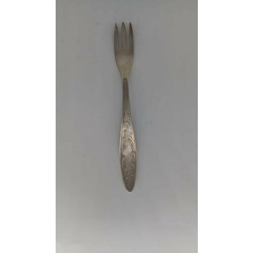 Советская вилка с резным рисунком, СССР