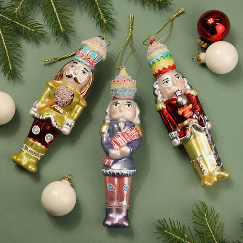 Изображение товара Елочная игрушка Щелкунчик с конфетой 16 см, подвеска, стекло, Winter Deco, 121564-2