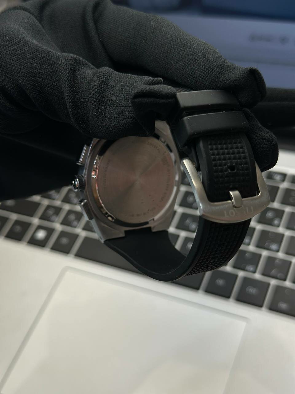 Наручные часы TISSOT, серебристый — фото 1