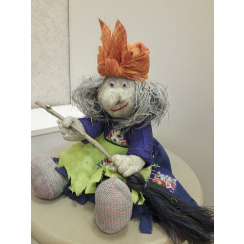 Сувенир - оберег Баба Яга из вологодского льна