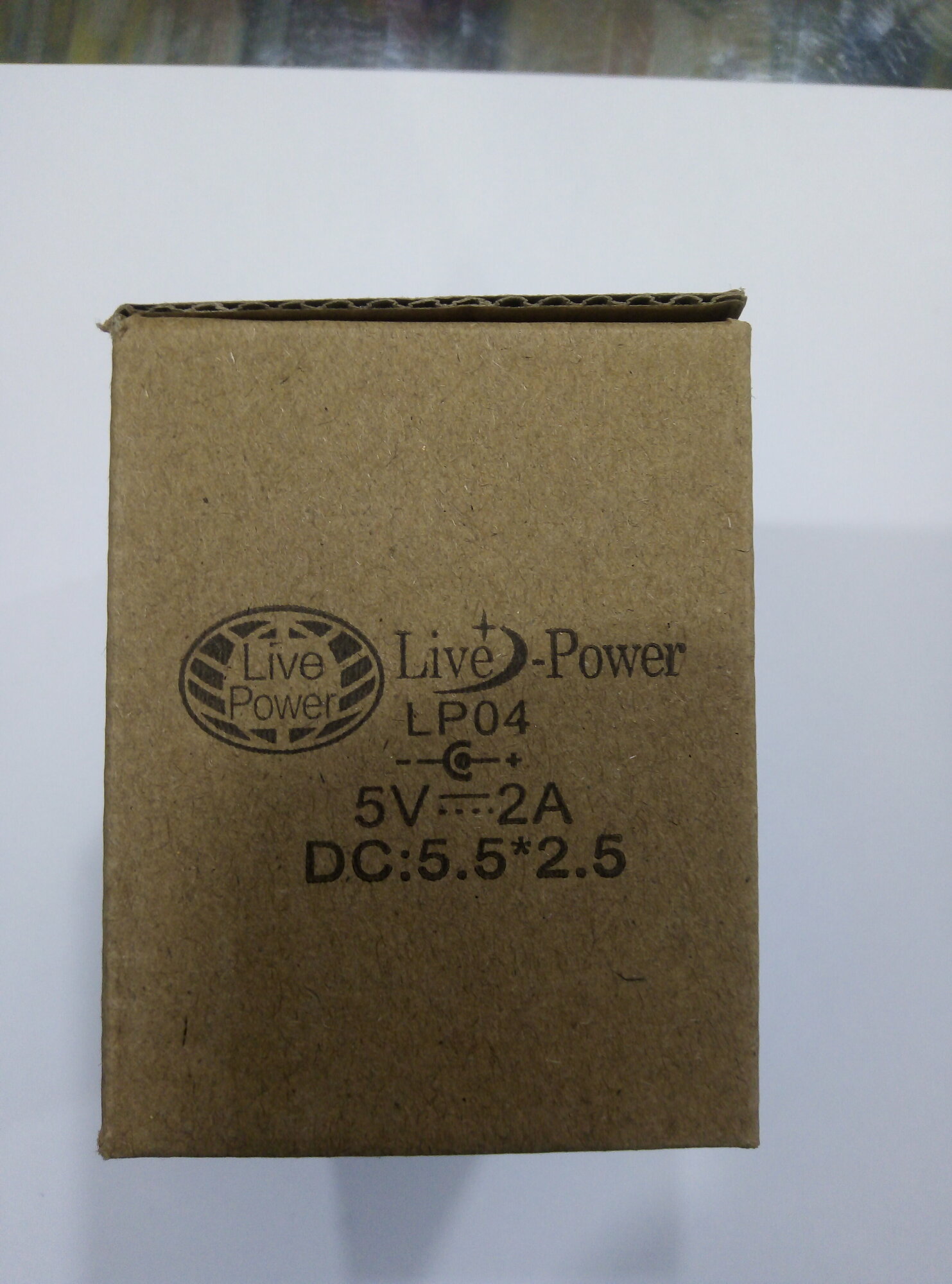 Блок питания Live Power LP-04 5V 2A штекер 5,5*2,5