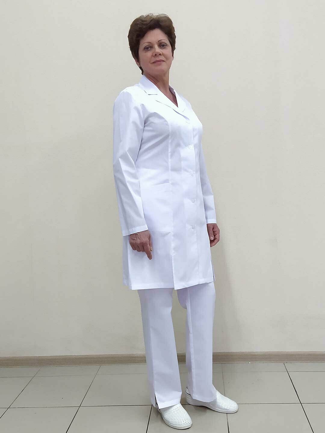 Халат женский, производитель Фабрика швейных изделий №3, модель М-194, рост 164, размер 54, ткань поликот, цвет белый