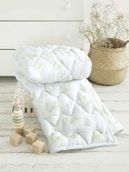 Одеяло детское 105х140 бамбуковое (300гр.) , теплое стеганое для новорожденного зимнее в кроватку и коляску Baby nice