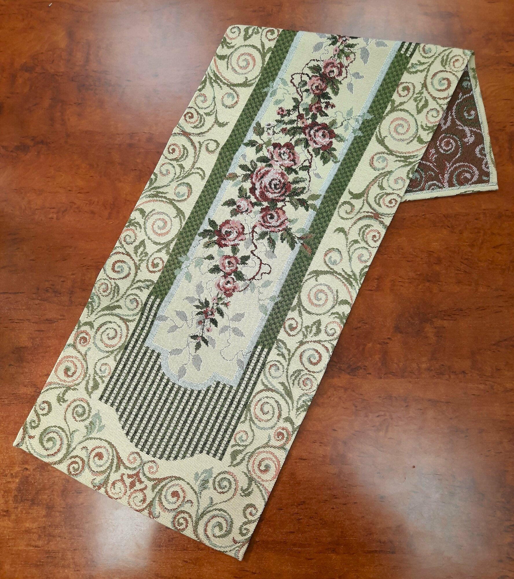 фото Салфетка декоративная из гобелена 32х90 Плетистая роза