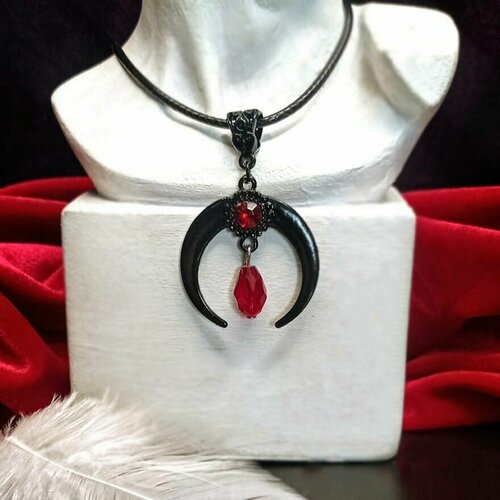Колье, длина 15 см, черный, красный
