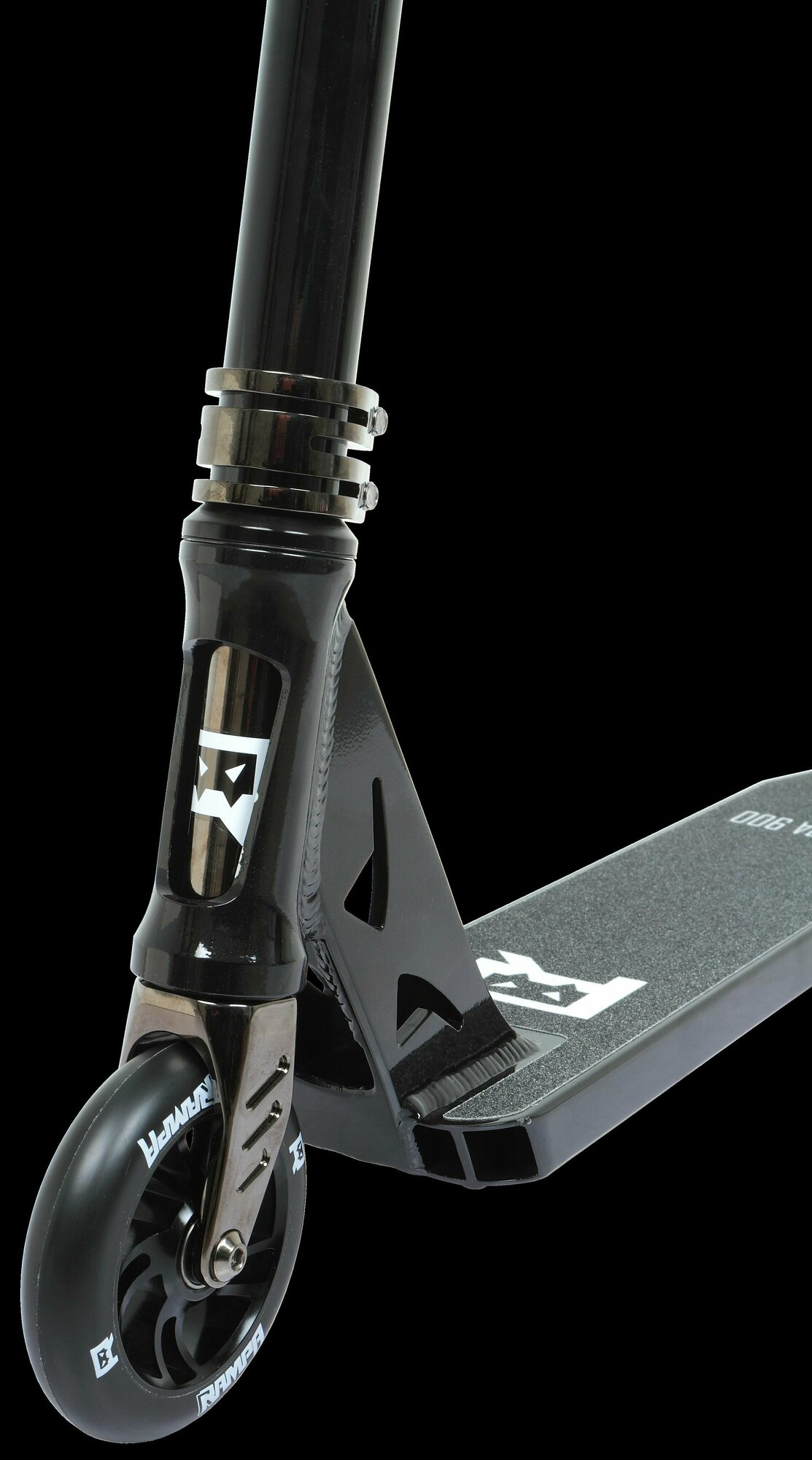 Самокат Rrampa 900 трюковый 2-кол. черный хром (1BKR1C6RX012) - фото №7