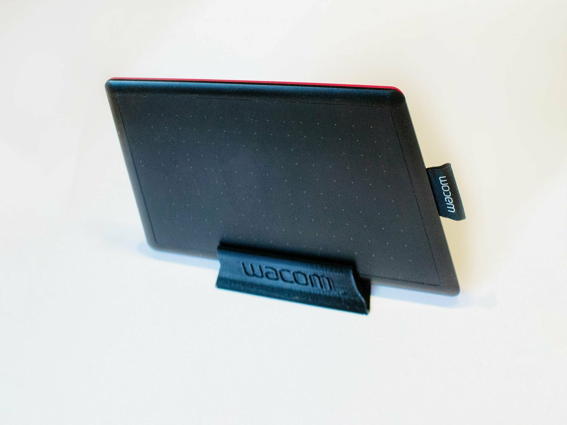 Держатель графического планшета Wacom One