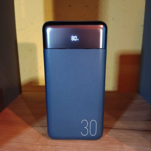 Портативный аккумулятор 30000mAh с фонариком и подставкой для телефона 422200₽