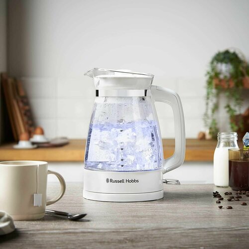 Чайник Russell Hobbs 26081 классчический, 1,7 литра, 3000 Вт, белый