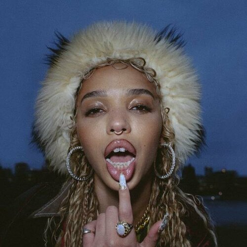 виниловая пластинка fka twigs – caprisongs mixtape lp Виниловая пластинка FKA TWIGS - CAPRISONGS (LIMITED, COLOUR)