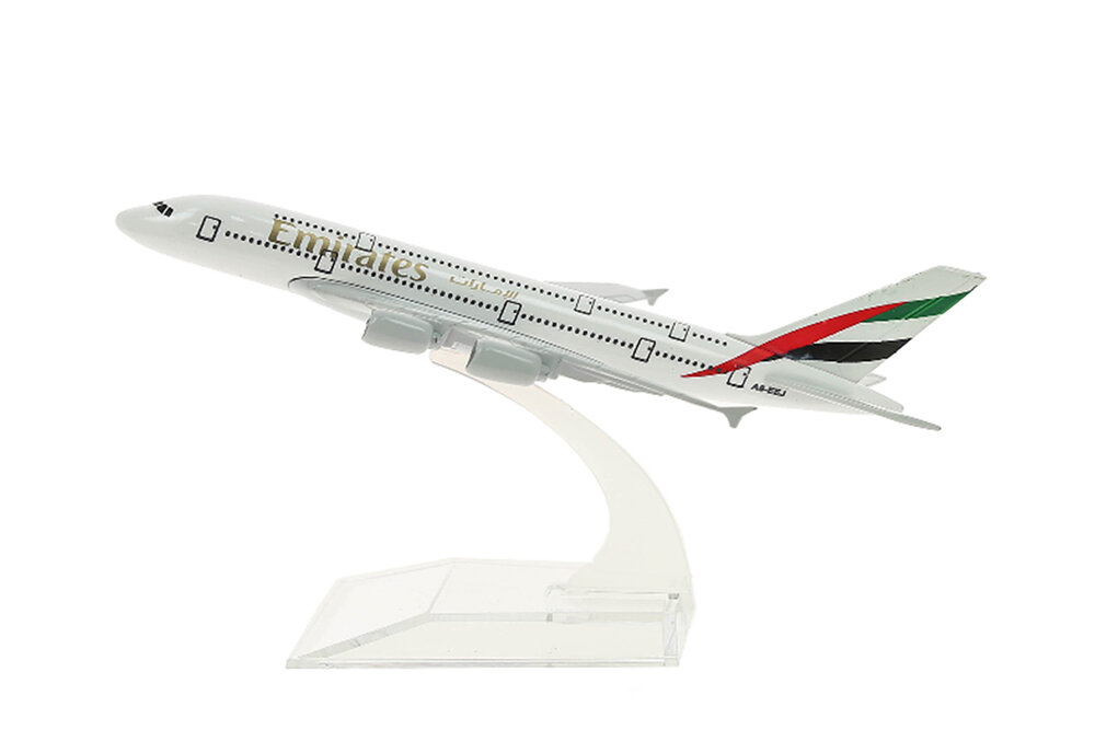 Airbus A380 emirates / модель самолета эйрбас аэробус А380 эмирейтс (длина 16 см)