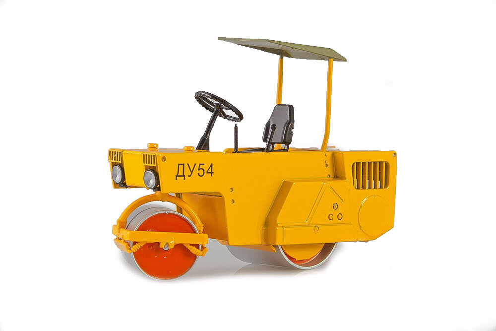 фото Roller DU-54 self-propelled vibration (ussr russian) | каток ДУ-54 самоходный вибрационный