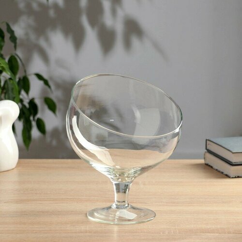 Ваза Бренди бокал с косым срезом d-175см h-22см 1683 2196₽