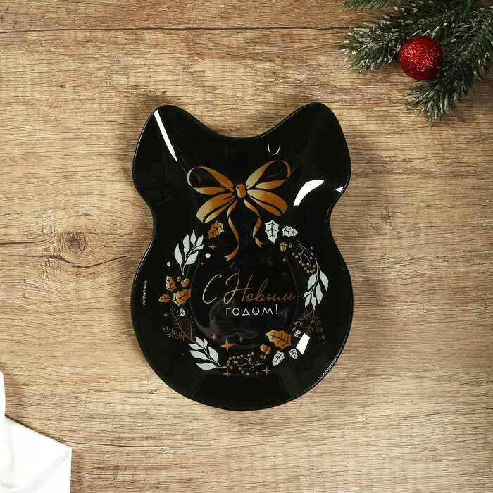 фото Дорого внимание Тарелка в форме банта «С Новым годом», 13.5х18 см