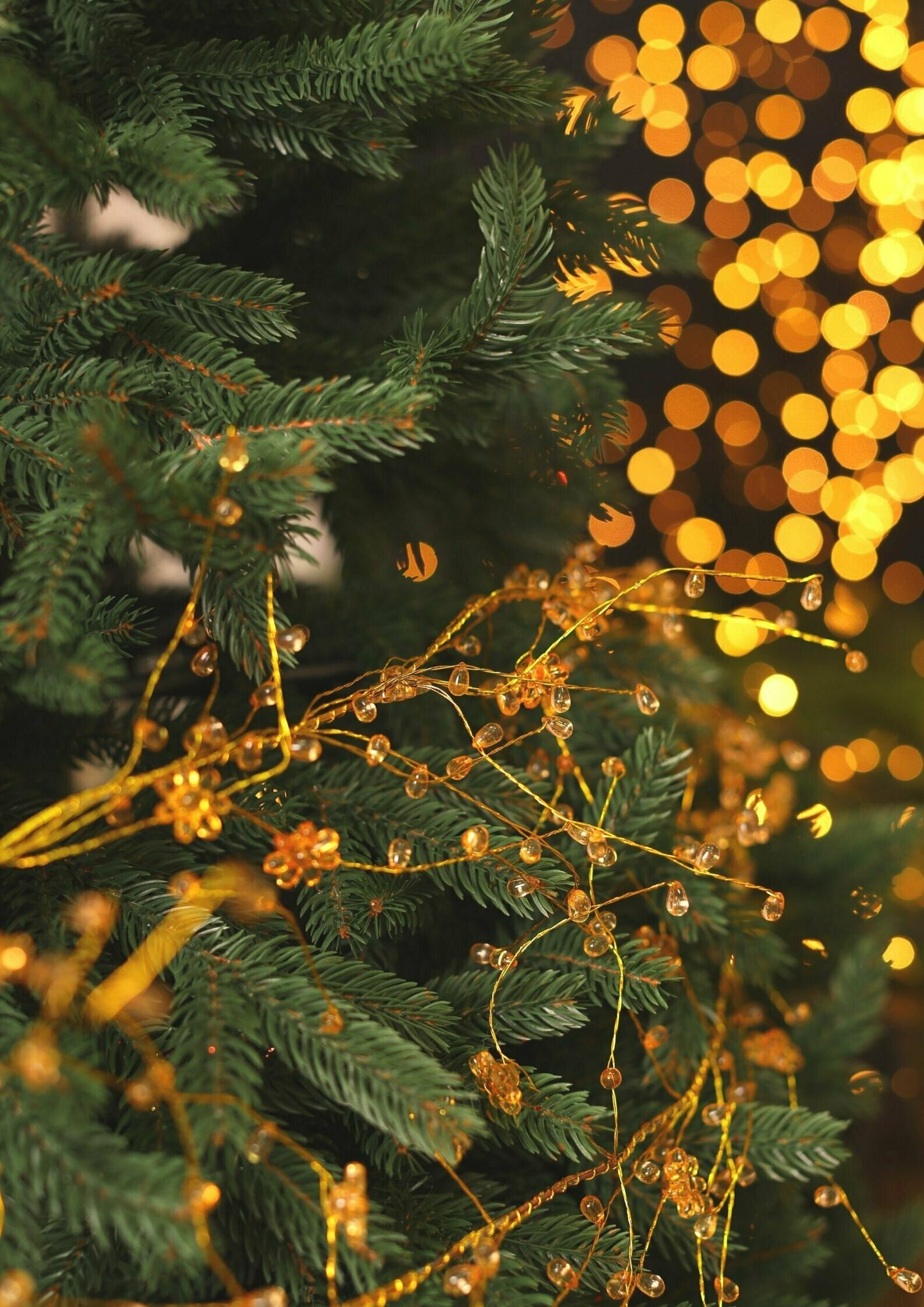 Рождественская декорация (золотые цветы гирлянда 90 см)