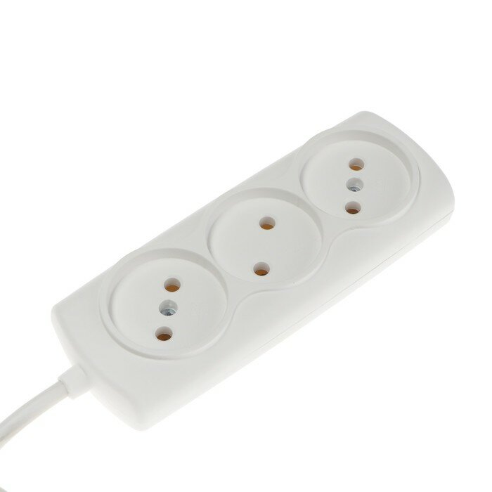 фото Удлинитель Luazon Lighting ECO, 3 розетки, 1.5 м, 10 А, 2200 Вт, ПВС 2х0.75 мм2, без з/к, белый