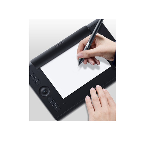 Защитная пленка MyPads для планшета Wacom Cintiq 13HD (DTK-1300) прозрачная