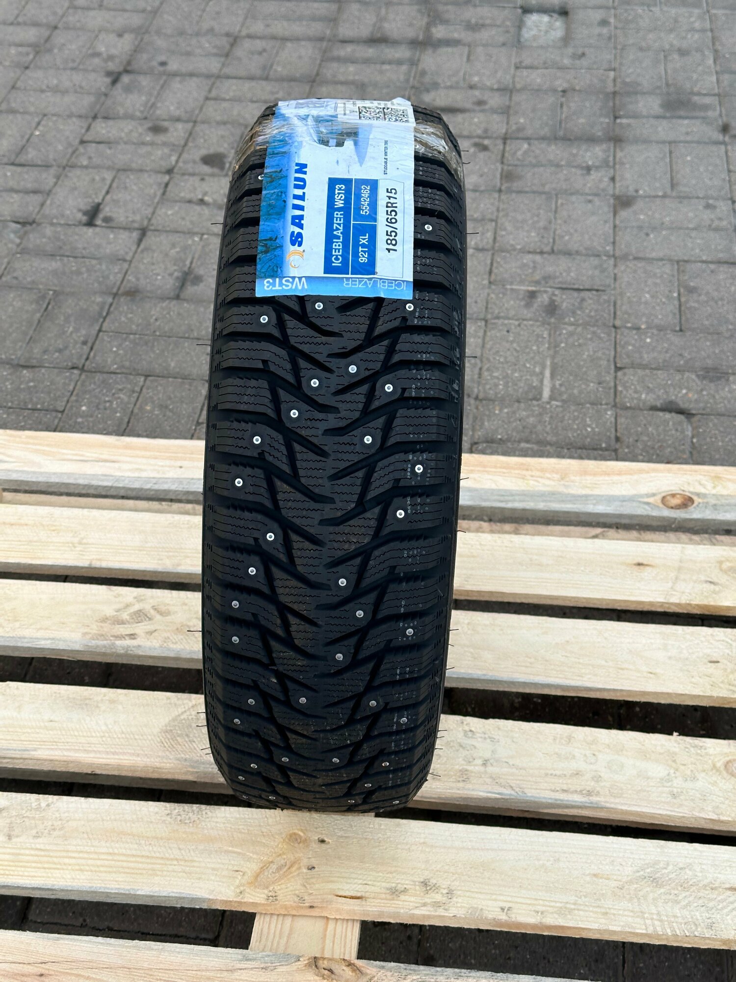 Шина зимняя SAILUN ICE BLAZER WST3 215/65 R16 102T XL шип - фото №13