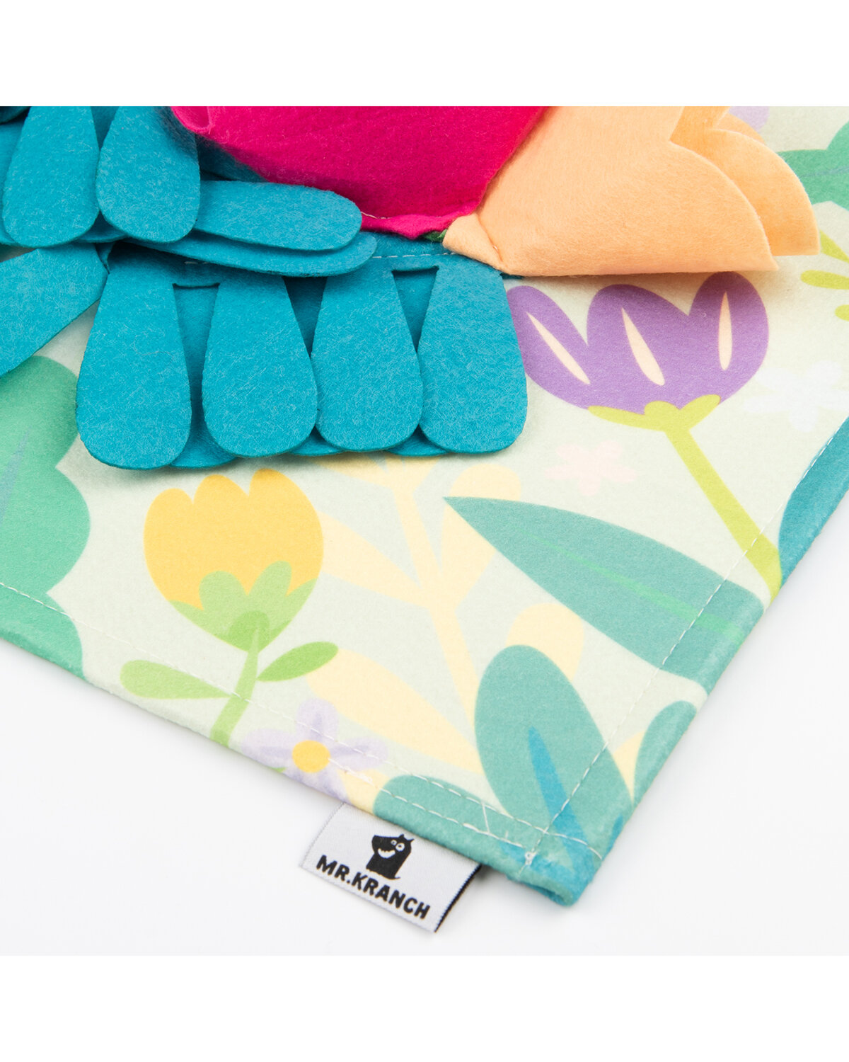 Нюхательный коврик для собак Mr.Kranch "Цветочный луг", 30x50х20 см — фото 1