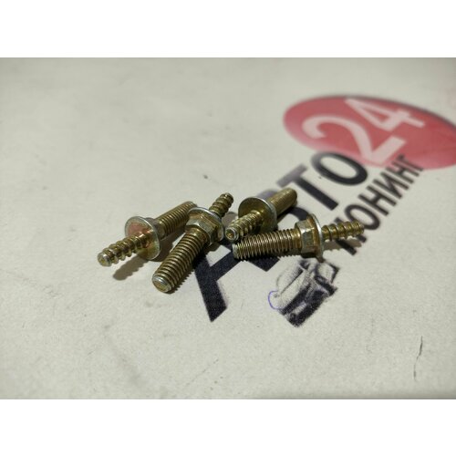 Болты для установки крышки двигателя ВАЗ 11189 в стиле Веста 8кл (1,6)