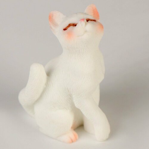 Миниатюра кукольная «Милый котик», набор 3 шт, размер 1 шт. — 1,5 × 2,4 × 4 см набор сюрпризов милый котик