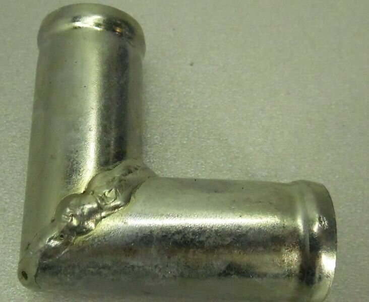 Трубка соединитель для патрубков уголок 90* 20x20 L= 45x45 (металл)