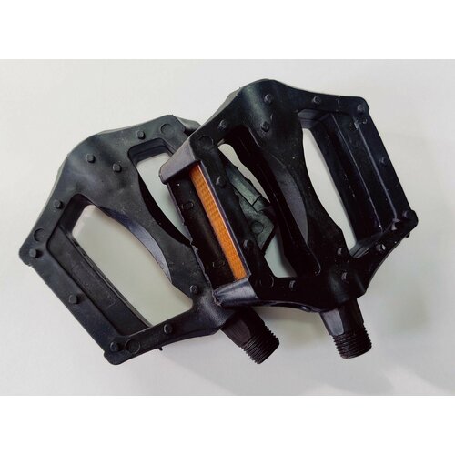 фото Педали велосипедные резьба 9/16 (с катафотами, пластик, прямоугольные, черные) techteam