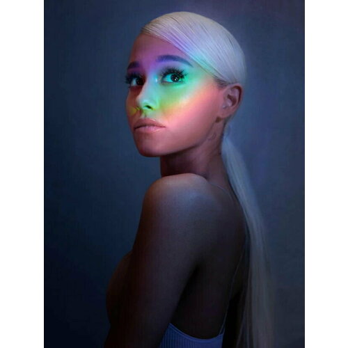 ,    Ariana Grande/ // //-/.  30  42 