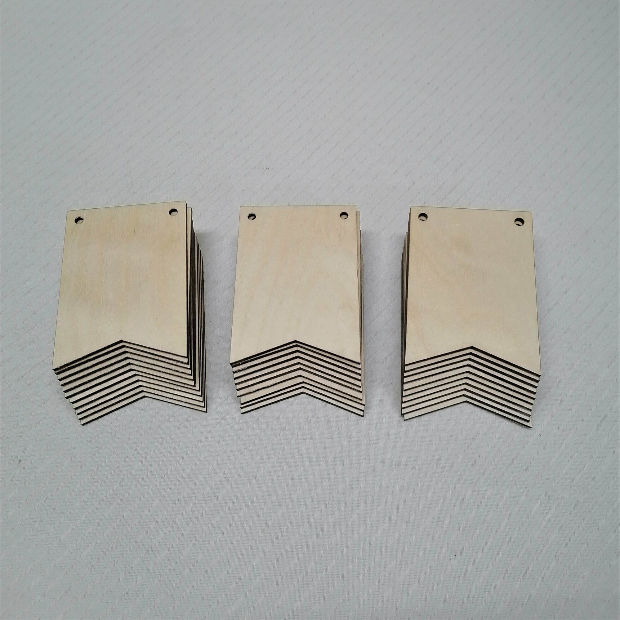 фото Флажки для декорирования Гирлянда, флажки деревянные