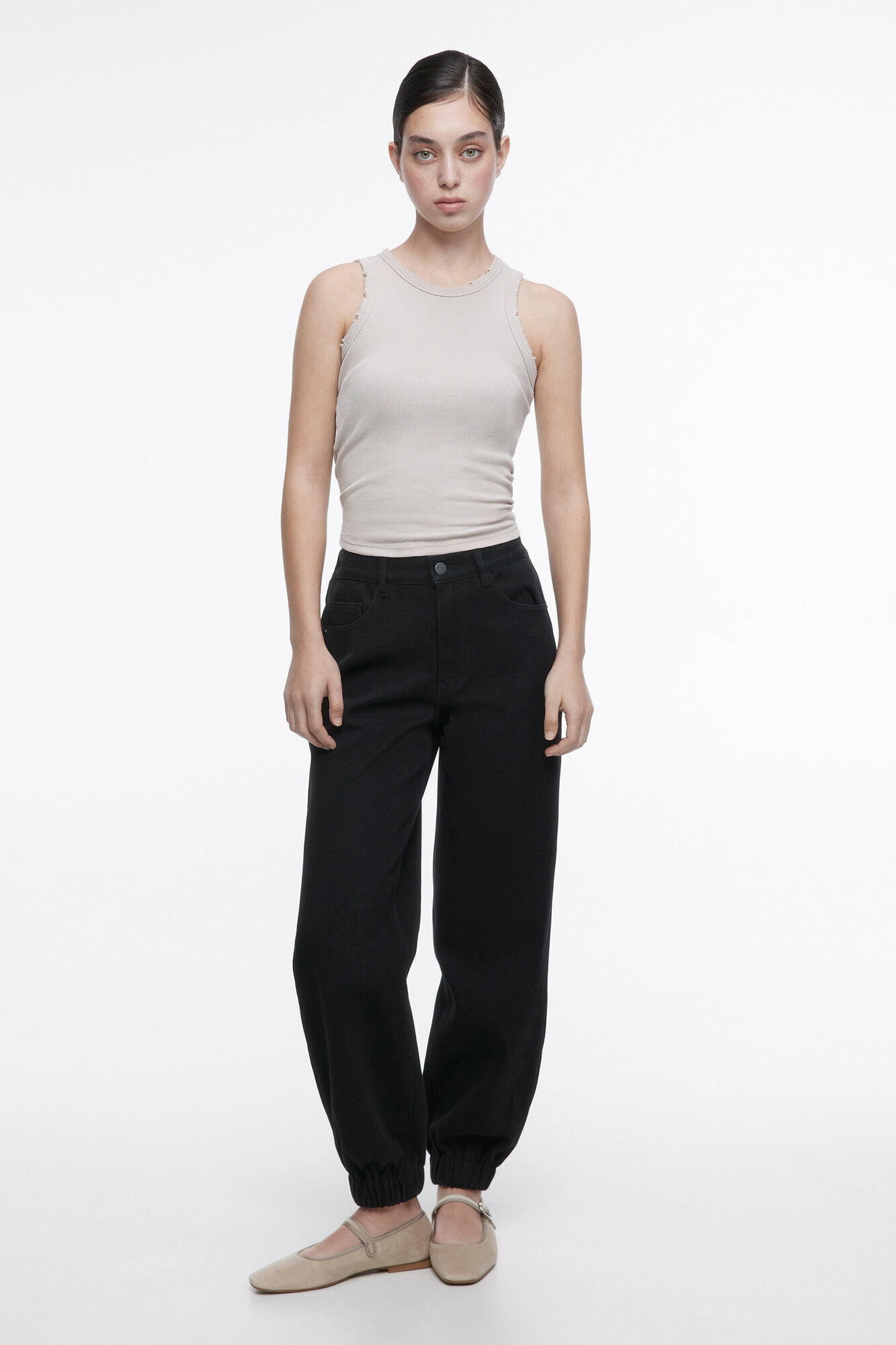 Джинсы с манжетами на резинке женские — купить по низкой цене на Яндекс ...