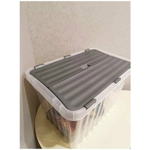 Пластиковый контейнер с крышками-створками. 27 литров