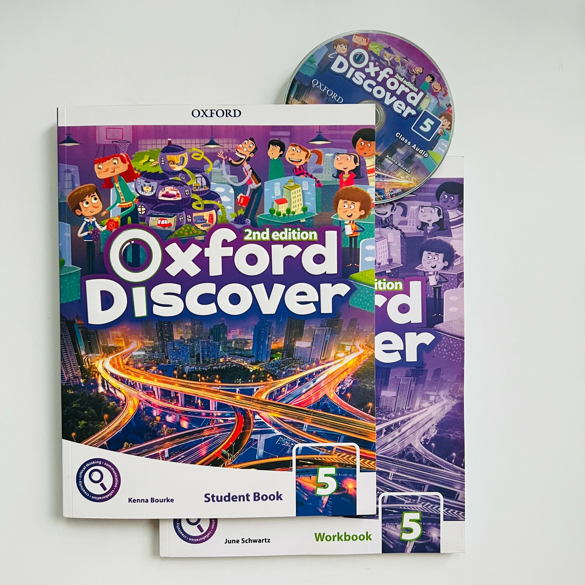 Комплект Oxford Discover 5. Student's Book+Workbook+CD - фото №2