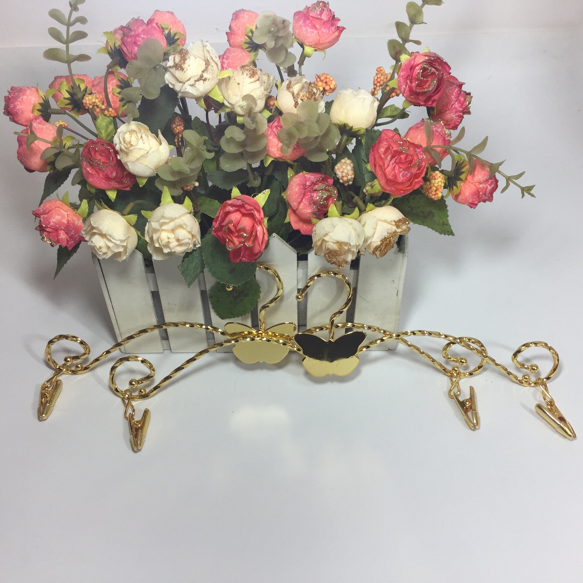 Вешалка-плечики изящные золотые для нижнего белья 3 штуки легкие