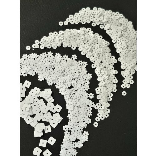 Итальянские пайетки 5,4мм. Белые. 4х1,5г.