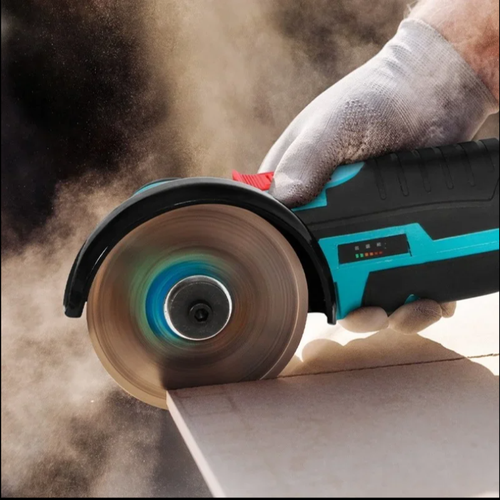 Аккумуляторная угловая шлифовальная машина с кейсом 2499₽