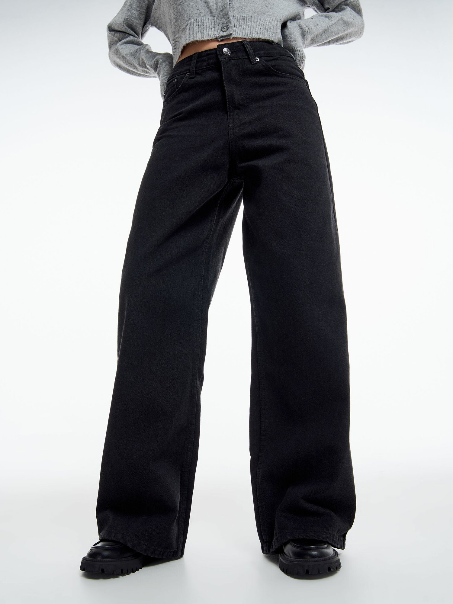 Джинсы широкие 