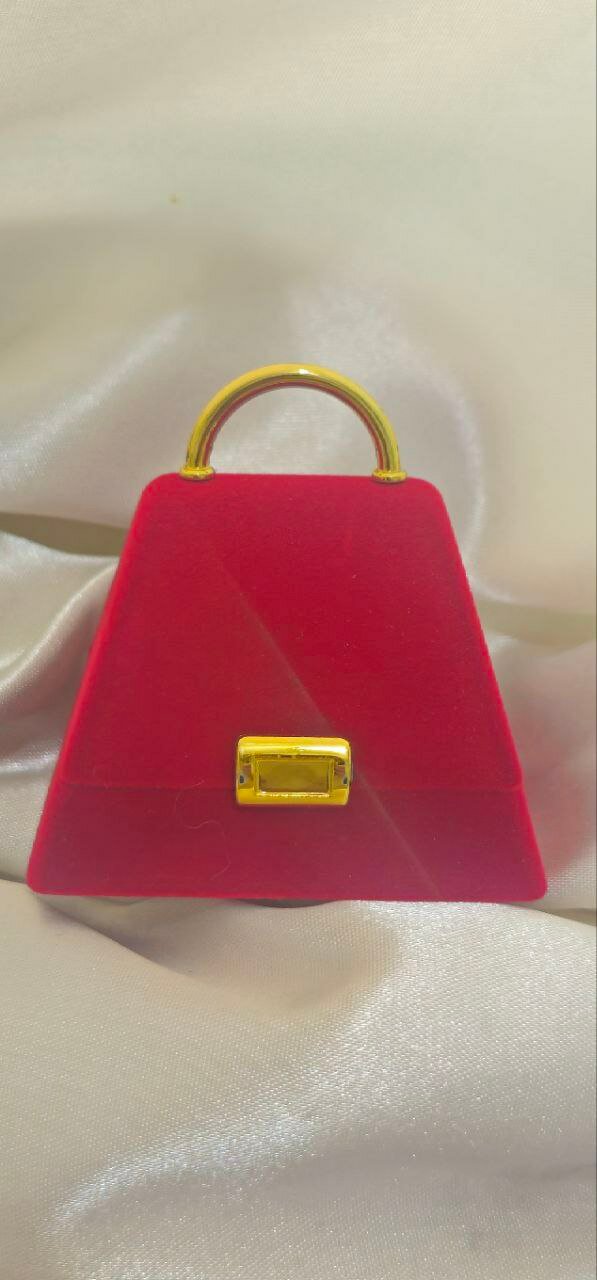 Подарочная шкатулка, для колец/серёг, с крышкой и ленточкой, 6x5 см.