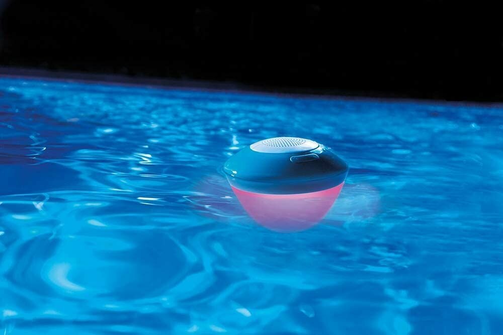 Плавающая музыкальная Bluetooth-колонка с Led-подсветкой Intex - фото №10
